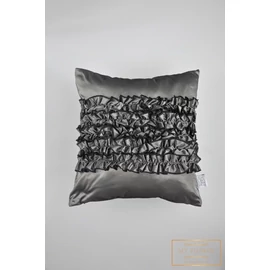 Kis díszpárnahuzat - Ezüst, fekete, fodros díszítéssel