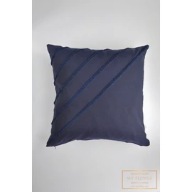 Kocka díszpárnahuzat - Sötétkék, dekoratív csíkokkal